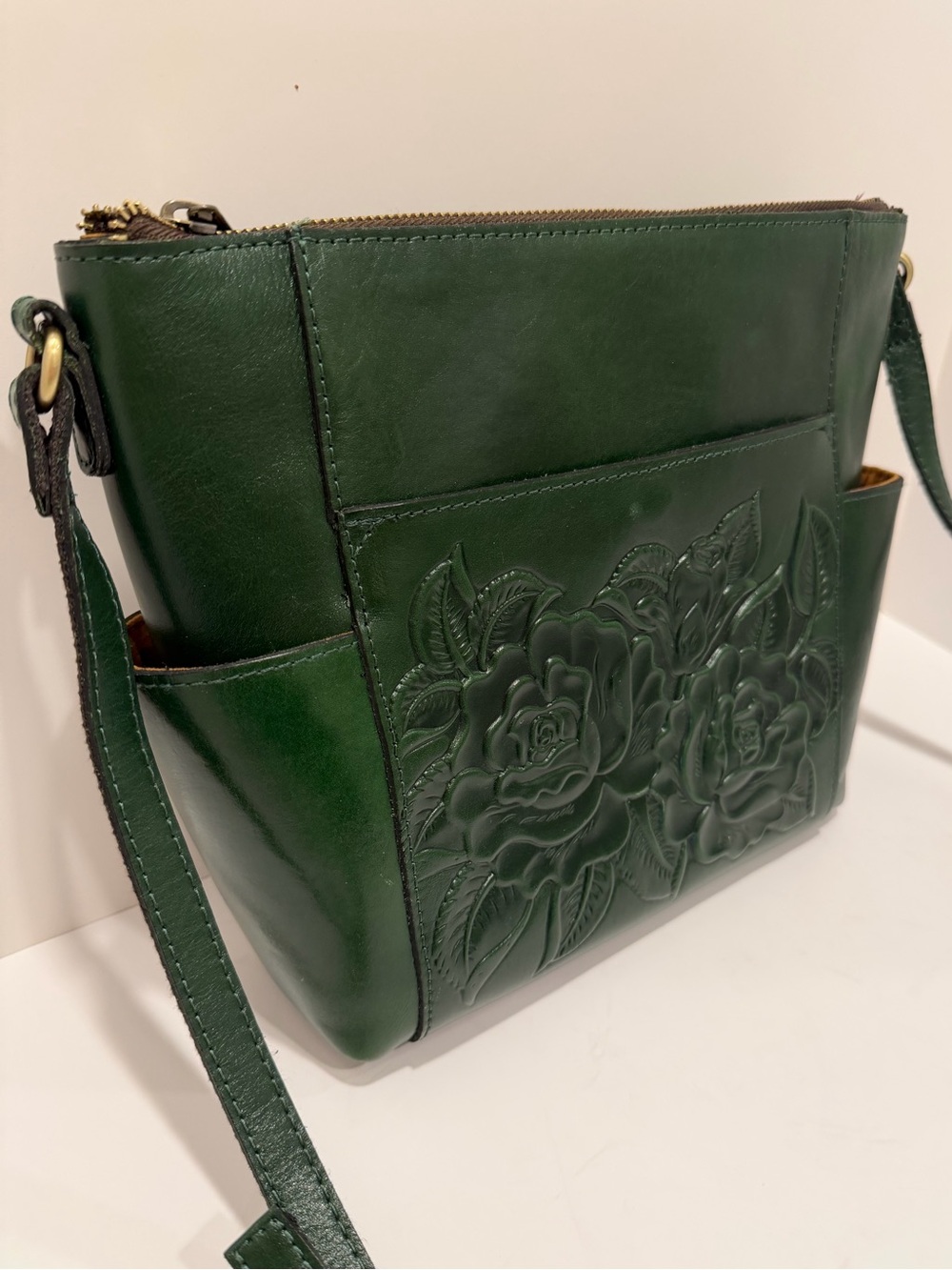 Patricia Nash Aveley Leather Crossbody Bag in Soft Green - Picture 2 of 16